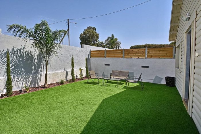 אחוזת אודליה צימר בדלתון חצר