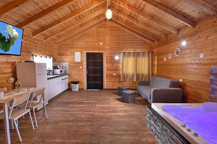 אחוזת אודליה צימר בדלתון חצר